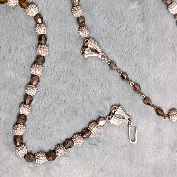 Vintage Trifari Crown 1962 White Rhodium Beaded Necklace "Electra Collection" - Picture 11 of 15